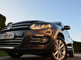 Volkswagen Tiguan, 2.0 l., off-road / crossover