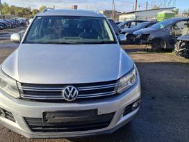 Volkswagen Tiguan Wkuriasi važiuoja pavarų dėžės kodas nzs variklio cff spalvos