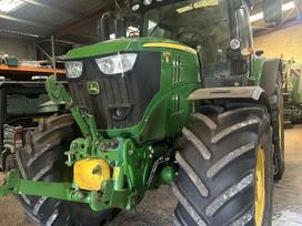 John Deere 6215R, traktori