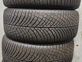 Pirelli P ZERO WINTER 2, зимние 235/45 R18
