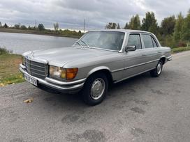 Mercedes-Benz 450, 4.5 l., Седан