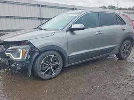 Kia Niro dalimis