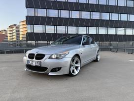 BMW 530, 3.0 l., saloon / sedan