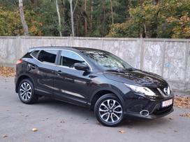 Nissan Qashqai, 1.2 l., Внедорожник / Кроссовер
