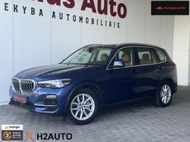 BMW X5, 3.0 l., off-road / crossover