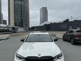BMW 330, 2.0 l., saloon / sedan