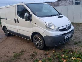 Opel Vivaro, autobusai