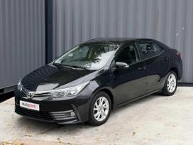 Toyota Corolla, 1.6 l., saloon / sedan