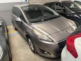 Peugeot 5008, 1.6 l., Минивэн