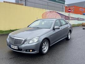 Mercedes-Benz E220, 2.1 l., sedanas