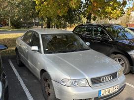 Audi A4, 1.9 l., saloon / sedan