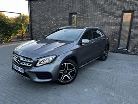 Mercedes-Benz GLA180, 1.6 l., off-road / crossover
