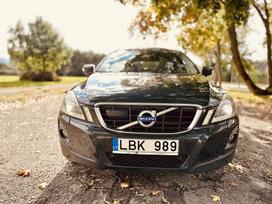 Volvo XC60, 2.4 l., off-road / crossover