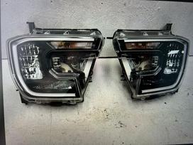 Ford Ranger Yra priekiniai LED zibintai