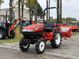 Mitsubishi MT-156, traktoriai