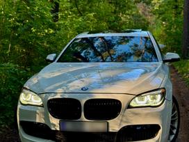 Bmw 750, 4.4 l., sedanas
