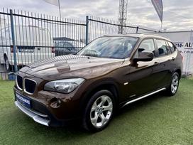 BMW X1, 2.0 l., off-road / crossover