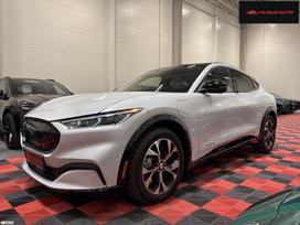 Ford Mustang Mach-E, 75 kWh, off-road / crossover