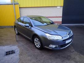 Citroen C5 rezerves daļās. Turime ivairiu prancuzisku automobiliu modeliu iv