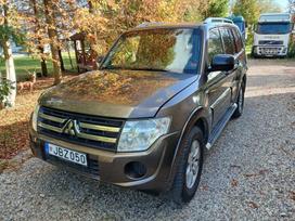 Mitsubishi Pajero, 3.2 l., Внедорожник / Кроссовер