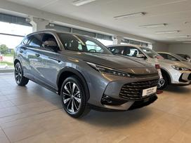 MG HS , 1.5 l., off-road / crossover