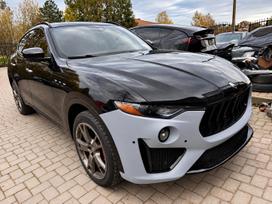 Maserati Levante, 3.0 l., off-road / crossover
