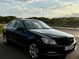 Mercedes-Benz C220, 2.1 l., saloon / sedan