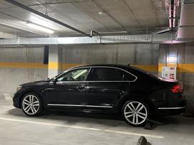 Volkswagen Passat, 1.8 l., saloon / sedan