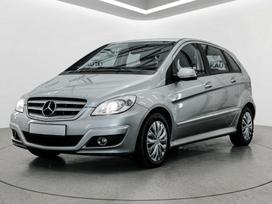 Mercedes-Benz B180, 2.0 l., hatchback