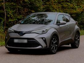 Toyota C-HR, 2.0 l., off-road / crossover