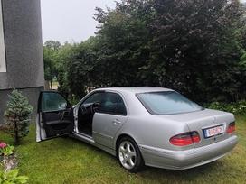 Mercedes-Benz 320, 3.2 l., saloon / sedan