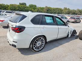 BMW X5, 3.0 l., visurgājējs / krosovers