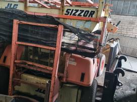 JLG Sizzor 1024, žirkliniai keltuvai