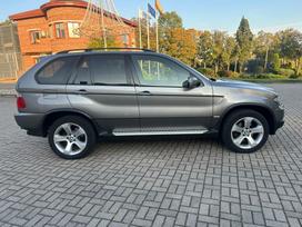 BMW X5, 3.0 l., off-road / crossover