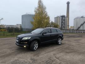 Audi Q7, 4.2 l., off-road / crossover