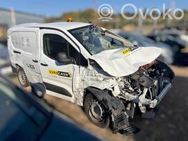 Peugeot Partner по частям. Spalvos kodas epr turime daug įvairių markių automobi