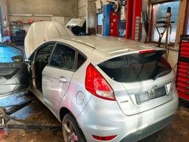 Ford Fiesta dalimis. automobilių dalys ir