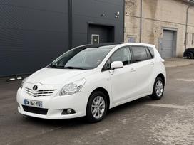 Toyota Verso, 2.0 l., Минивэн