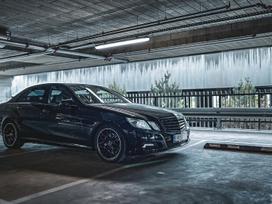 Mercedes-Benz E350, 3.5 l., Седан