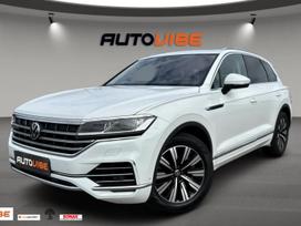 Volkswagen Touareg, 3.0 l., Внедорожник / Кроссовер