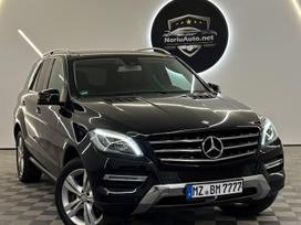 Mercedes-Benz ML350, 3.0 l., off-road / crossover
