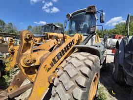 Liebherr L 556, frontaliniai krautuvai