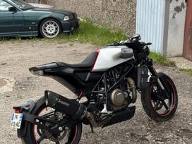 Husqvarna Vitpilen, street / классические