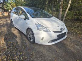 Toyota Prius+, universalas