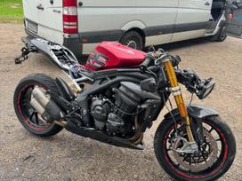 Triumph Speed Triple, street / classic