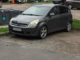 Toyota Avensis Verso Dalimis