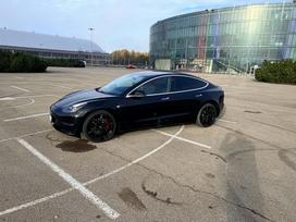 Tesla Model 3, 75 kWh, saloon / sedan