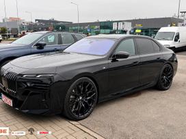 BMW i7, 101 кВт·ч, Седан