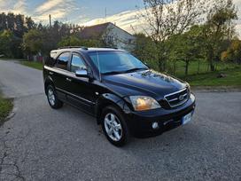 Kia Sorento, 2.5 l., off-road / crossover