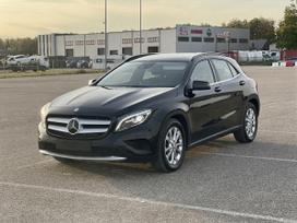 Mercedes-Benz GLA180, 1.5 l., Внедорожник / Кроссовер
